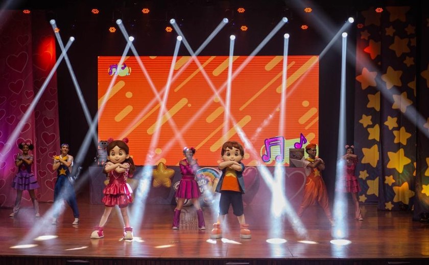 Show de bonecos dos irmãos Maria Clara e JP chega à Maceió