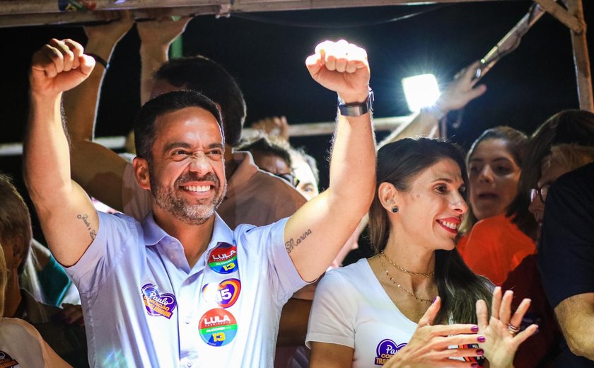 Mais votado, Paulo retoma campanha pelas ruas de Maceió
