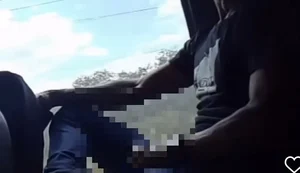Passageira flagra homem cometendo ato obsceno dentro de van durante trajeto no interior de AL