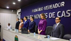 Câmara concede título de Cidadã Honorária à primeira-dama Marina Cândia