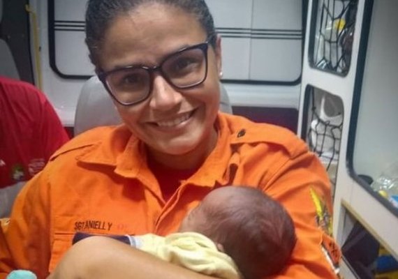Corpo de Bombeiros salva bebê de 29 dias que estava engasgado com leite