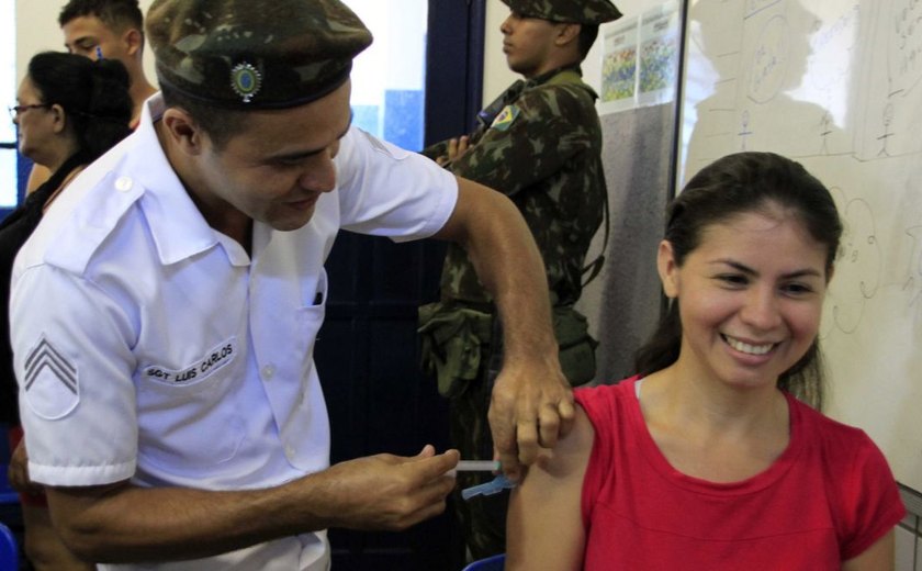 Exército apoia campanha de vacinação contra sarampo em Manaus