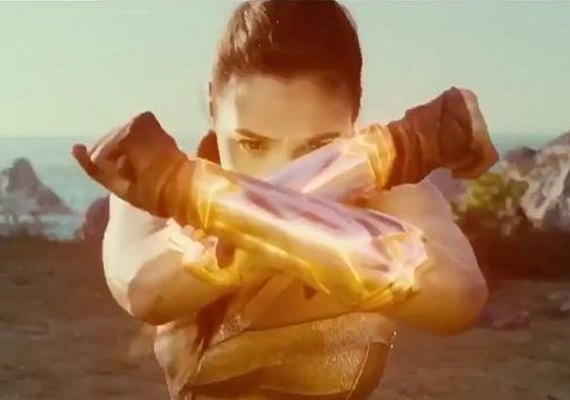 Novo divulgado oficial de Mulher-Maravilha é divulgado