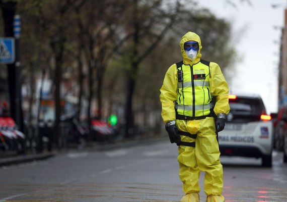 Espanha registra menor número de mortes diárias por coronavírus