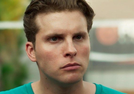 Malhação! Caio vira dono da academia e planeja roubar tudo o que Ricardo tem