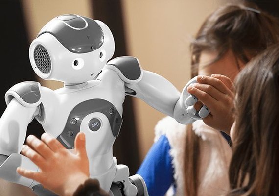 Robôs ajudam a integrar crianças autistas à sociedade