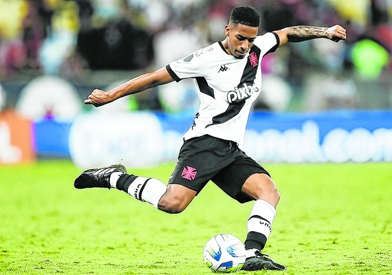 CRB deve confirmar mais dois reforços para a zaga