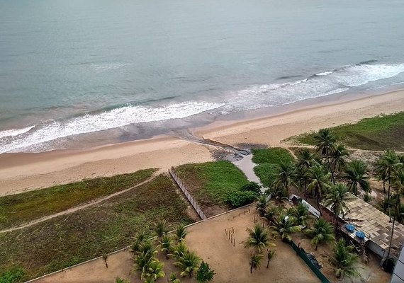 Moradores do Alto da Guaxuma interditam parte da AL-101 Norte