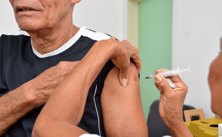 Vacinação contra a gripe já imunizou 50,38% do público-alvo em Alagoas