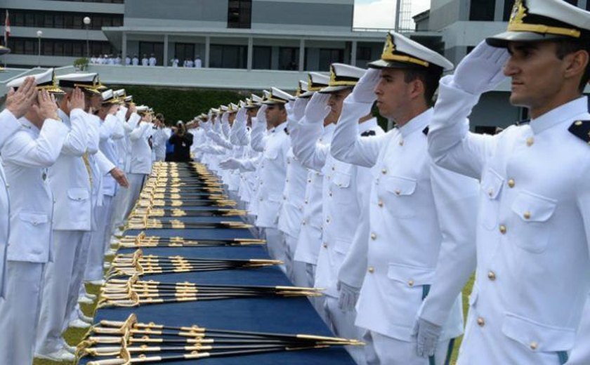 Marinha abre inscrições para curso de formação de profissionais