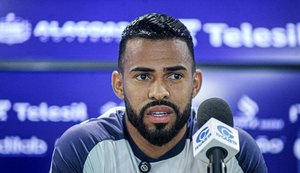 Kaike destaca união do grupo do CSA e confiança em acesso na Série D