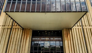 Mercado aumenta previsão da inflação de 4% para 4,05% em 2024