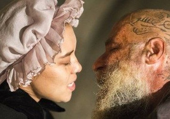 'Novo Mundo': Miss Liu beija Fred Sem Alma e eles armam contra Thomas