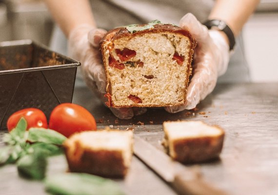 Pão além do óbvio: como a fermentação natural transforma ingredientes simples em obras de arte culinárias