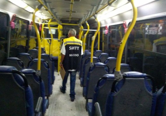 Operação da SMTT fiscaliza empresas de ônibus em Maceió