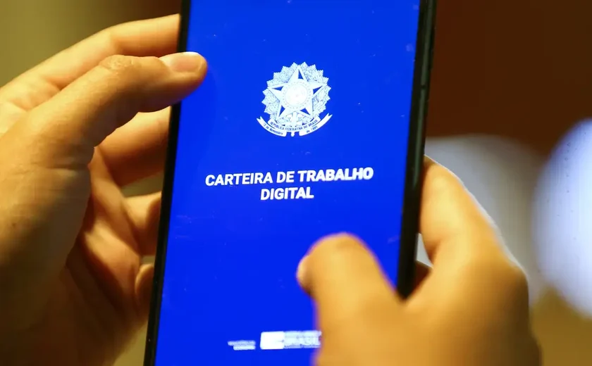 Taxa de desemprego cai para 5,4%, a menor desde 2012