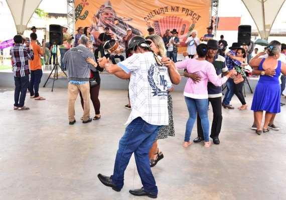 Projeto Cultura na Praça volta com arrasta-pé às segundas-feiras em Arapiraca
