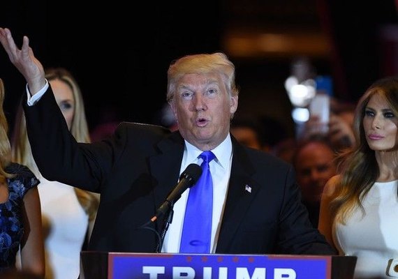 Donald Trump defende acordo comercial rápido com Reino Unido