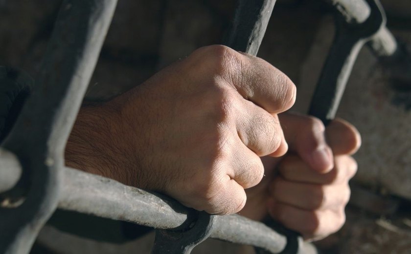 STF decide que preso tem direito a indenização por condições precárias na cadeia