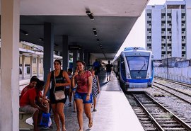 Trens terão horário de sábado no feriado de Nossa Senhora dos Prazeres
