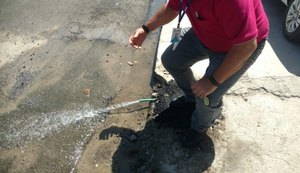 Edifício é notificado por lançamento irregular de água em via pública em Maceió