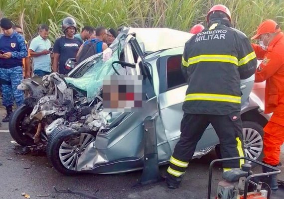 Polícia Científica identifica vítimas e libera corpos de colisão em São Luís do Quitunde