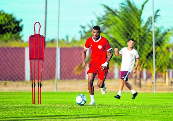 Números ligam sinal de alerta no CRB