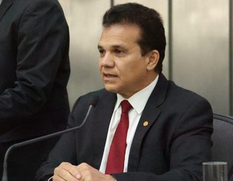Deputado anuncia R$ 60 milhões para maternidade em Arapiraca