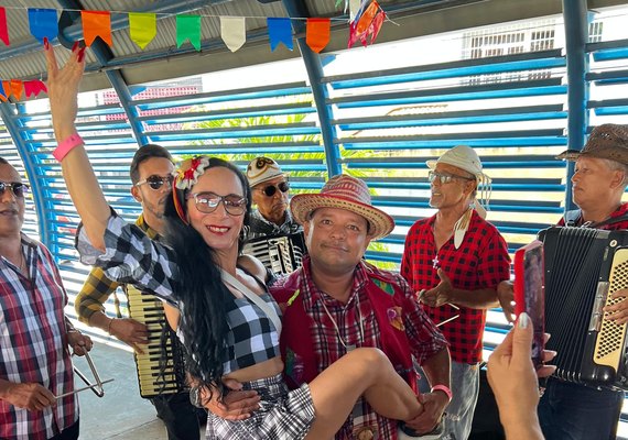 Forró no VLT 2025 vai eleger o casal caipira mais animado e a matuta e matuto mais  caracterizados