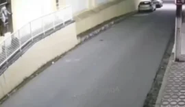 Câmeras de segurança registram roubo na Paróquia de Santa Maria Madalena, em União dos Palmares