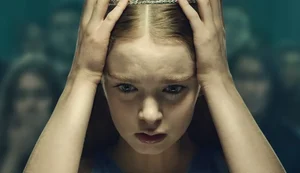 Teaser de 'Carrie: A Estranha' atualiza o terror clássico