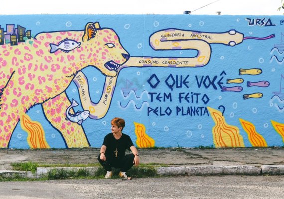 Artista Ursa leva arte e conscientização ambiental à Escola Estadual