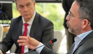 Deputado Ronaldo Medeiros intermedia diálogo entre sindicatos e governador