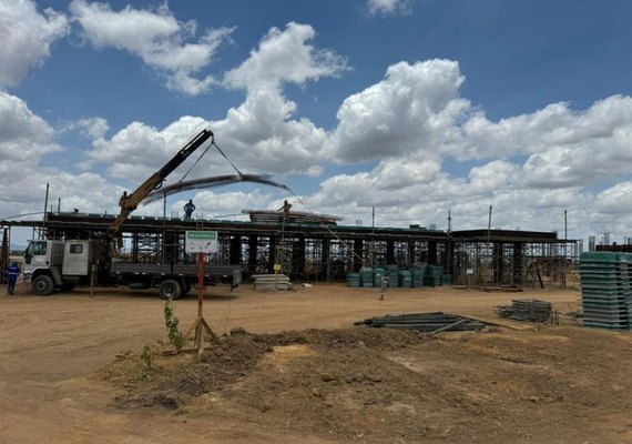 Obra do Hospital Metropolitano do Agreste avança em Arapiraca