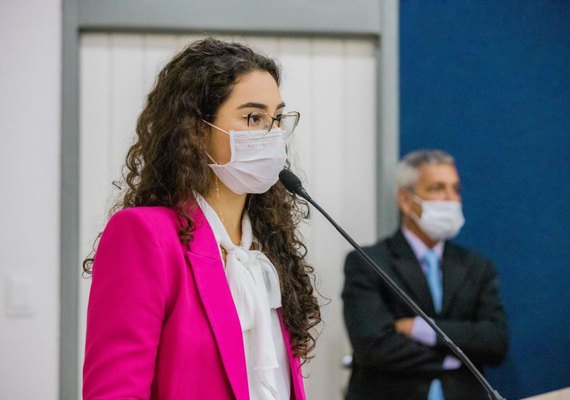 Vereadora é ameaçada por outro vereador ao chamar Bolsonaro de genocida