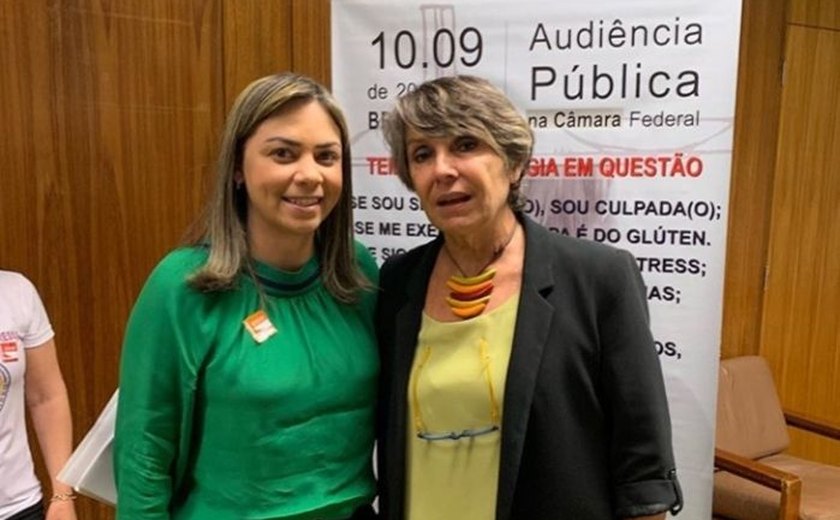 Flávia Cavalcante é homenageada durante audiência pública em Brasília