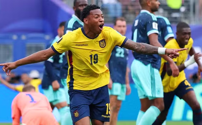 Com gol de Plata, Equador vira contra a Alemanha e avança na Copa do Mundo