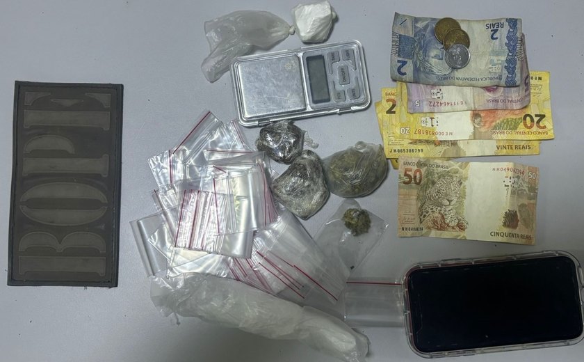 Após denúncia, PM identifica ponto de comércio de drogas e apreende maconha e cocaína em Maceió