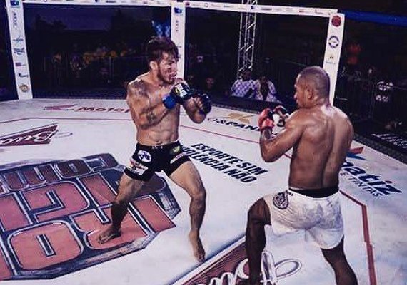 Arapiraquense faz a sua primeira defesa de cinturão no Gladiador Fight, em Aracaju