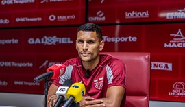 Higor Meritão destaca regularidade e projeta futuro do CRB após reta final da Série B