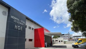 Grávida é esfaqueada pelo companheiro enquanto segura filha de seis meses em Maceió