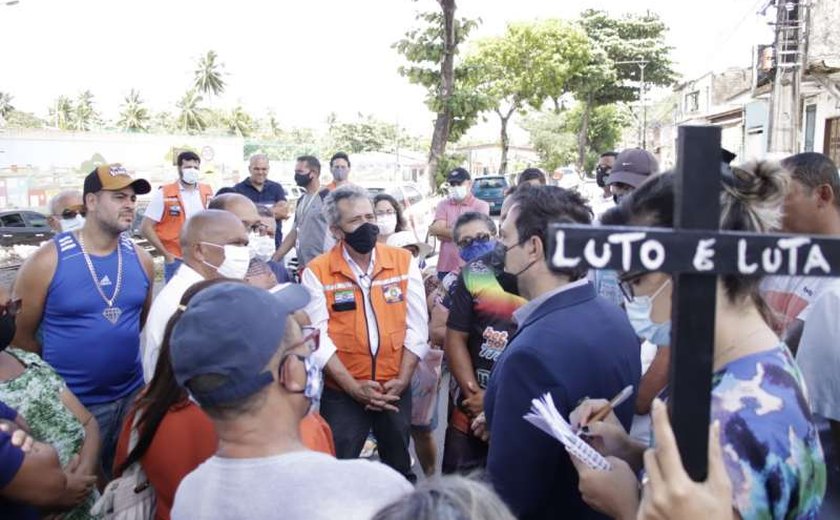 Moradores dos Flexais vivem isolamento social sem comércio nem serviços públicos