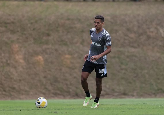 Alagoano Pedrinho tem lesão muscular confirmada pelo Atlético-MG