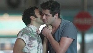 'A Lei do Amor' termina com recorde de casais gays, mas sem beijo na boca