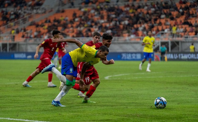 Brasil toma virada do Irã e perde na estreia da Copa do Mundo Sub-17