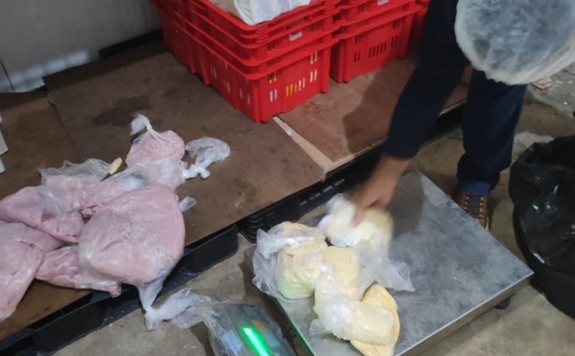 Vigilância Sanitária apreende 700 kg de produtos impróprios para consumo no São Jorge