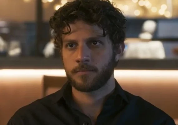 Judas de Travessia: Ari trai novamente e deixa colega em choque com atitude repulsiva