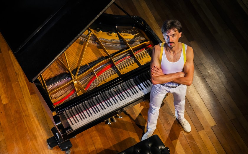 Queen ao Piano: Bruno Hrabovsky homenageia a banda ícone do rock em um concerto no Teatro Deodoro