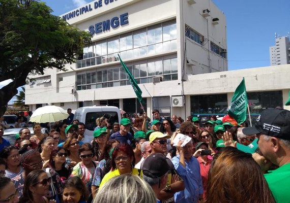 Em greve, servidores de Maceió realizam grande encontro nesta quarta-feira