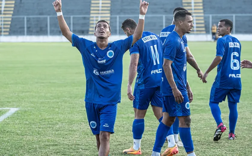 Cruzeiro de Arapiraca vence o Guarany por 2 a 1 e sai na frente na final da Série B do Alagoano